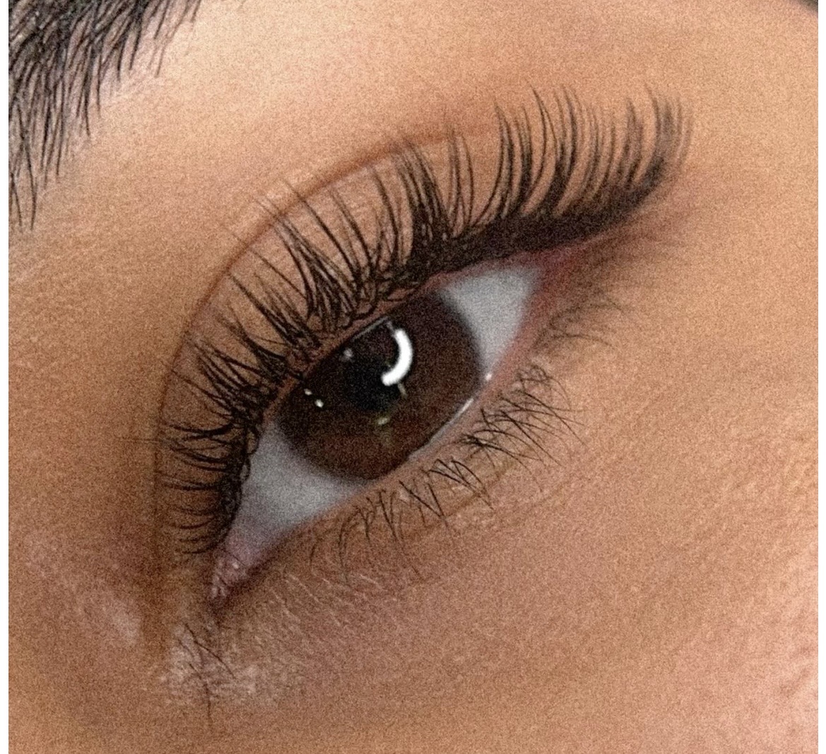 Classic lash set Queens Beauty Brandon FL