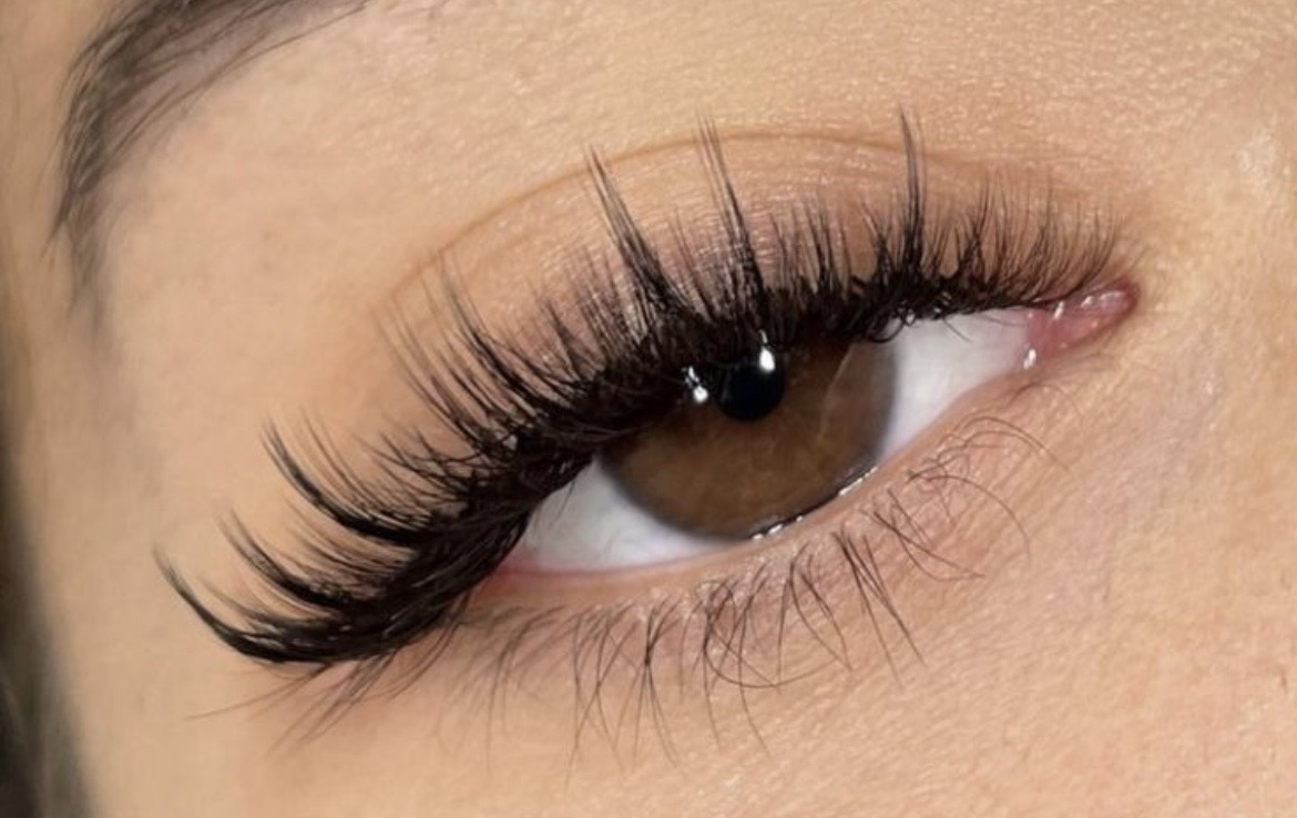 Wispy lash set Queens Beauty Brandon FL